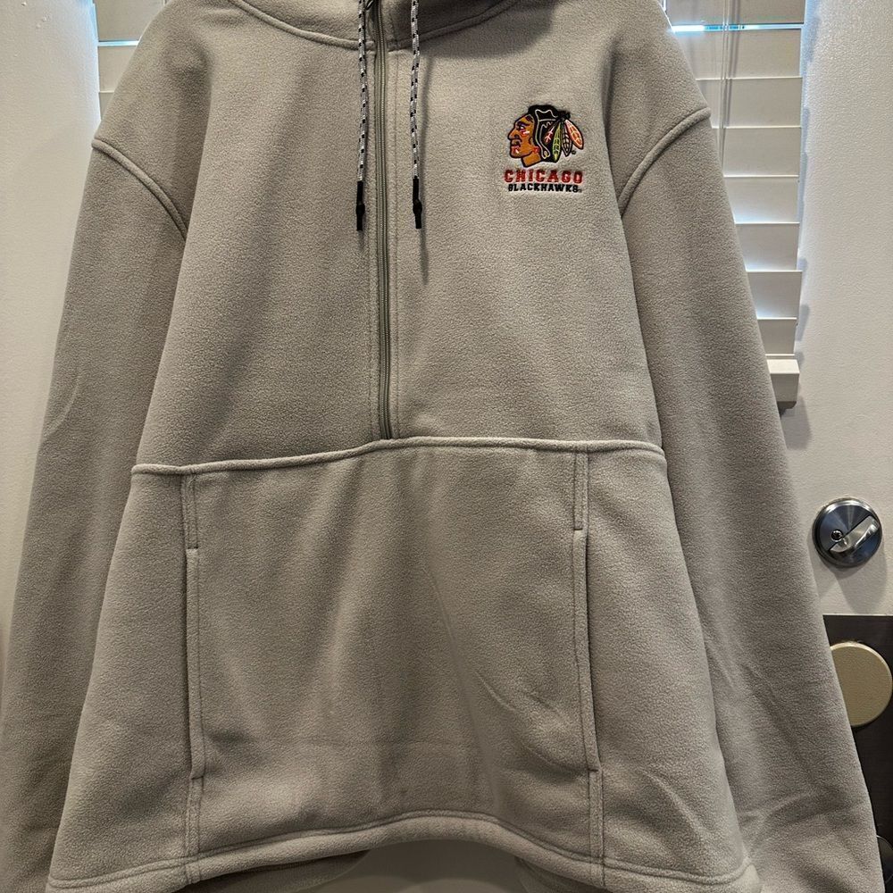 Chicago Blackhawks Gray Sweater‎